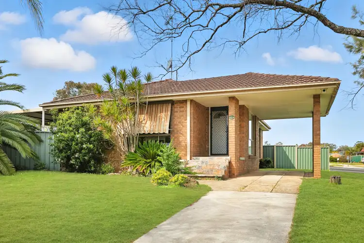 35 St Clair Avenue, St Clair NSW 2759