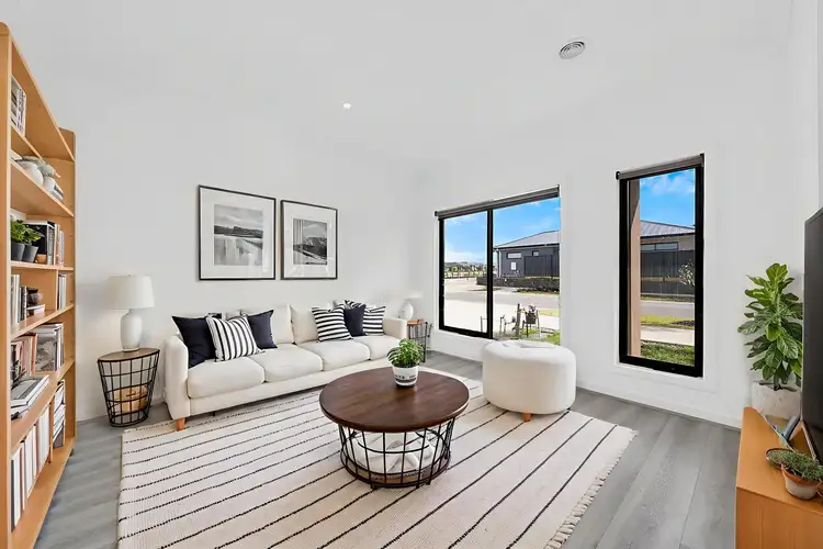 Second view of Homely house listing, 15 Mudrooroo Circuit, Kalkallo VIC 3064