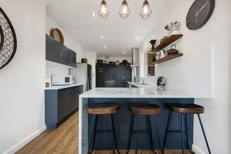 Sixth view of Homely house listing, 8 Currawong Crescent, Mount Gambier SA 5290