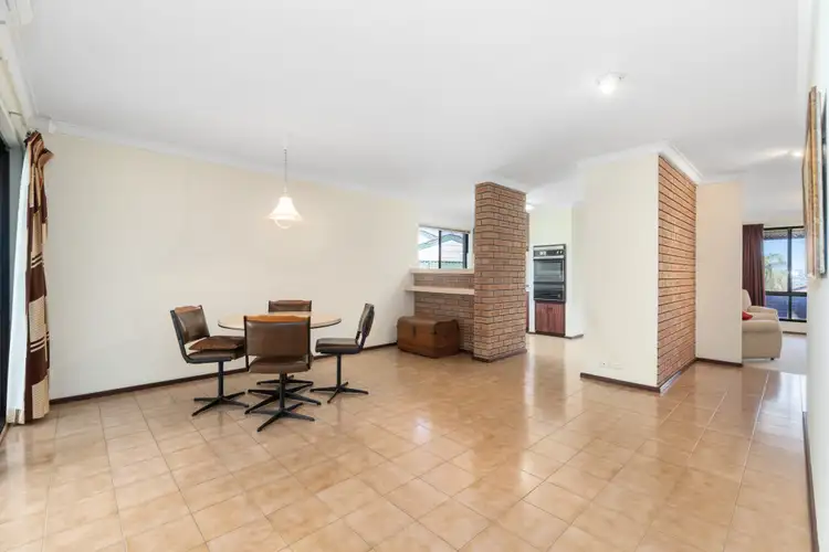 Sixth view of Homely semi-detached listing, 6A Munro Court, Noranda WA 6062