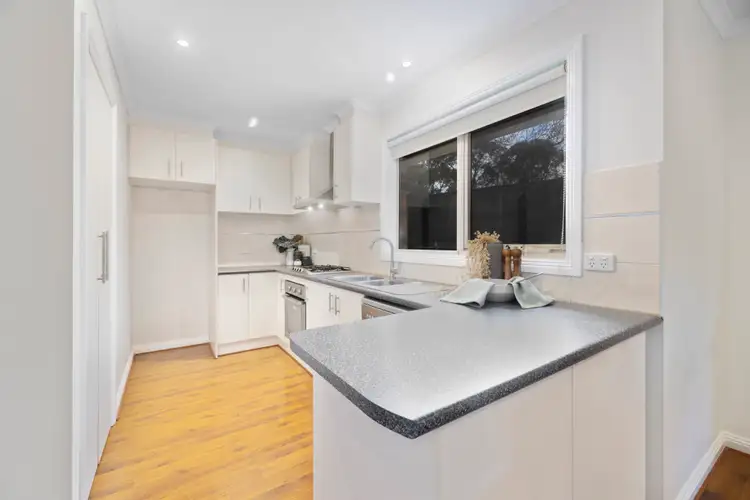 Sixth view of Homely unit listing, 2/22 Berrabri Drive, Scoresby VIC 3179