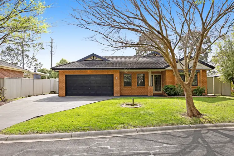 Main view of Homely house listing, 10 Sassafras Close, Pakenham VIC 3810