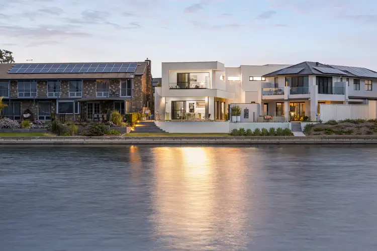 8A Fisher Place, West Lakes SA 5021