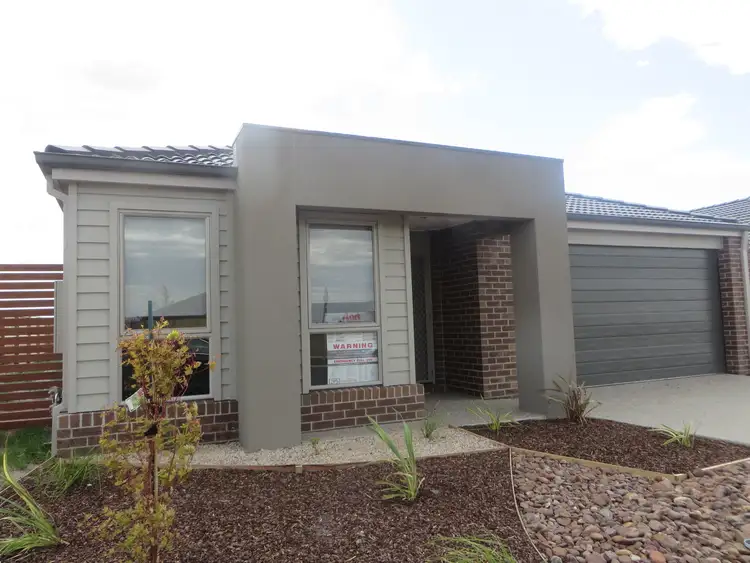 32 Parliament St, Point Cook VIC 3030