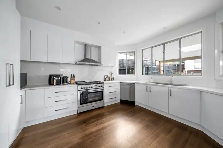 Fifth view of Homely house listing, 27 Falcon Road, Macleod VIC 3085