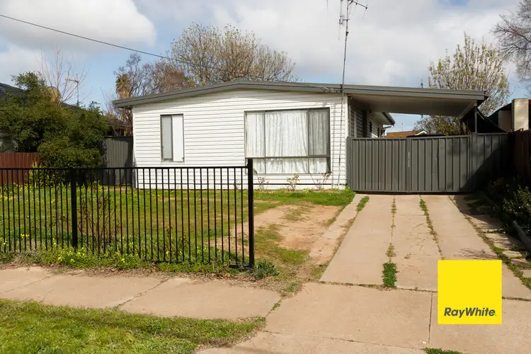 4 Yorkshire Crescent