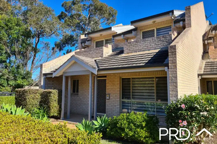 1/831 Henry Lawson Drive, Picnic Point NSW 2213