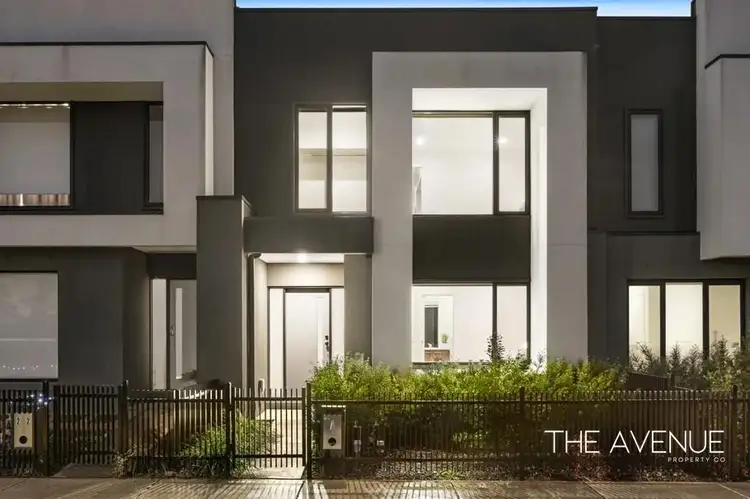 20 Lamington Walk, Wollert VIC 3750