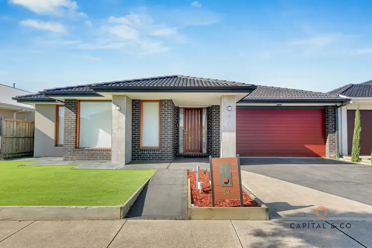 52 Errol Bvd, Mickleham VIC 3064