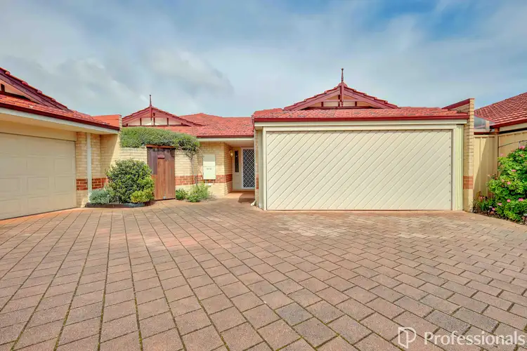 182B Forest Lakes Drive, Thornlie WA 6108