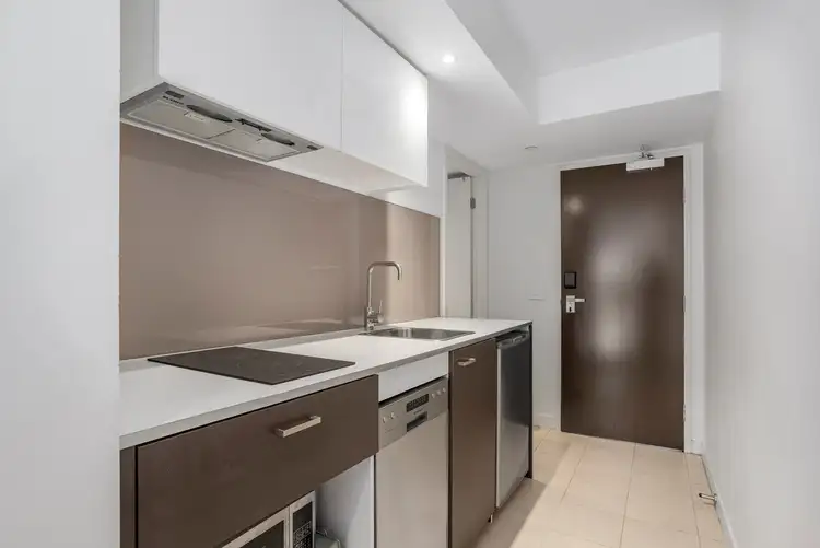 Fifth view of Homely studio listing, 1134/572 St Kilda Road, Melbourne VIC 3004