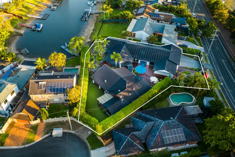 728 Nerang Broadbeach Service Road, Carrara QLD 4211