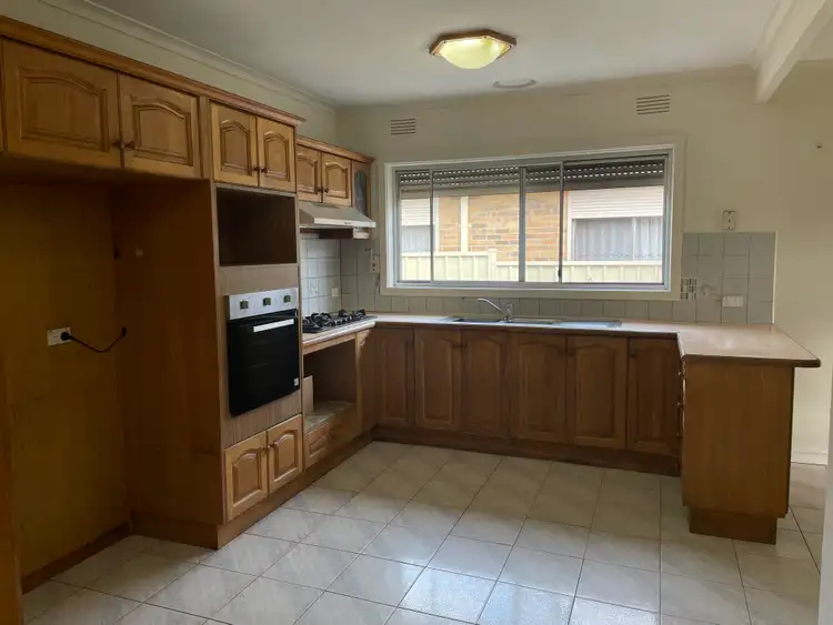 Fifth view of Homely house listing, 3 German Court, Thomastown VIC 3074