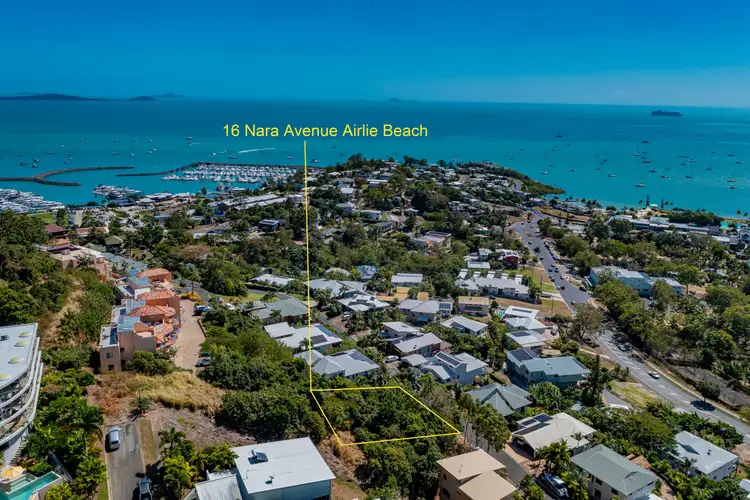 16 Nara Avenue, Airlie Beach QLD 4802