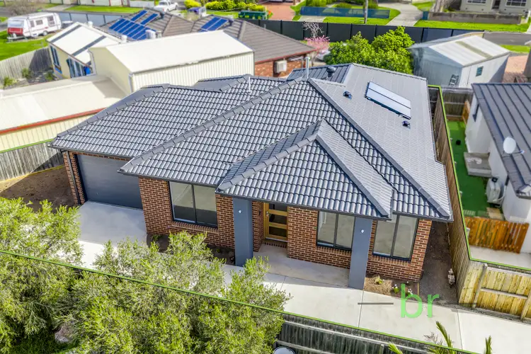 8B Swan Street