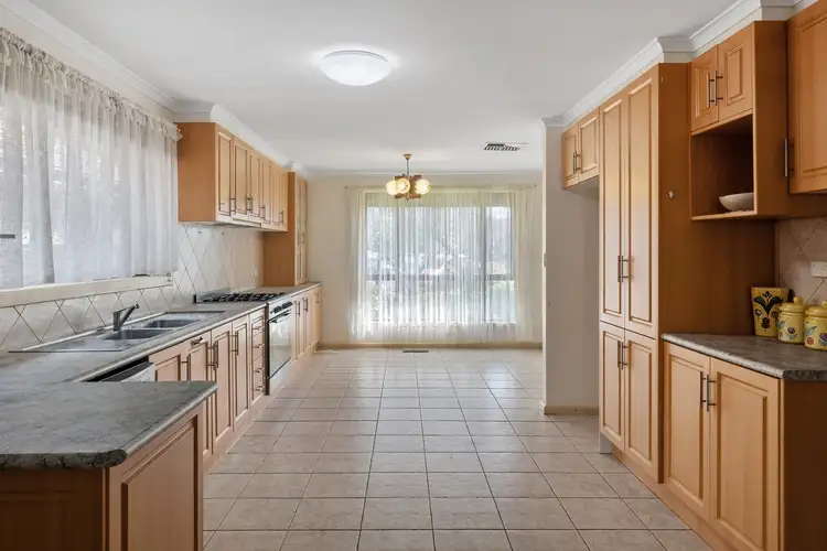 Second view of Homely house listing, 5 Grace Court, Lalor VIC 3075