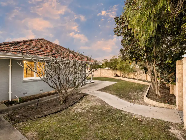 89 Lamond Street, Alfred Cove WA 6154