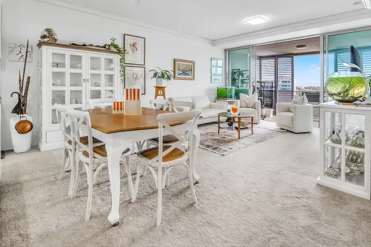 905/360 Marine Parade, Labrador QLD 4215