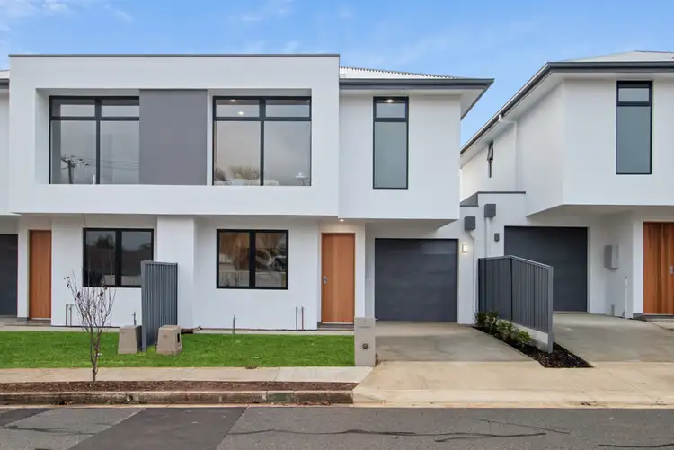 7 Handley Avenue, Mitchell Park SA 5043