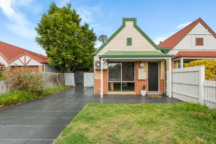 23 Benjamin Close, Bundoora VIC 3083