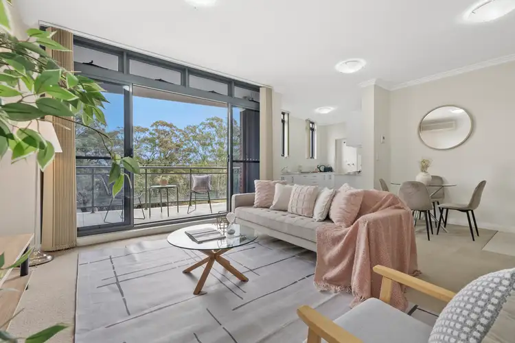 24-28 College Crescent