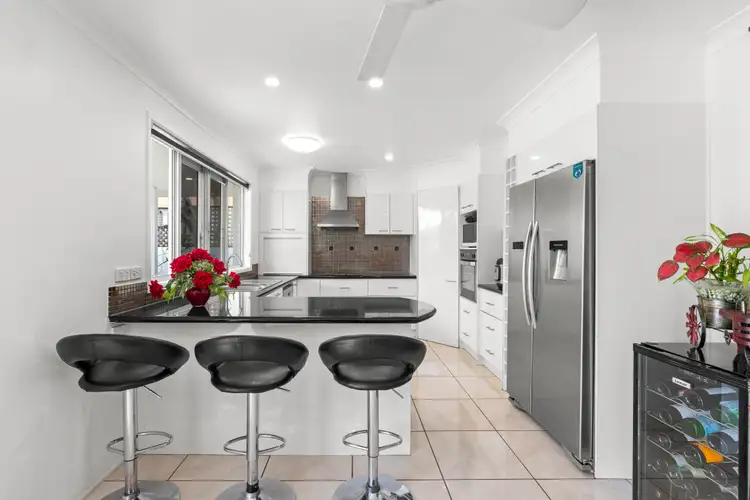 Sixth view of Homely house listing, 7 Caithness Court, Sorrento QLD 4217