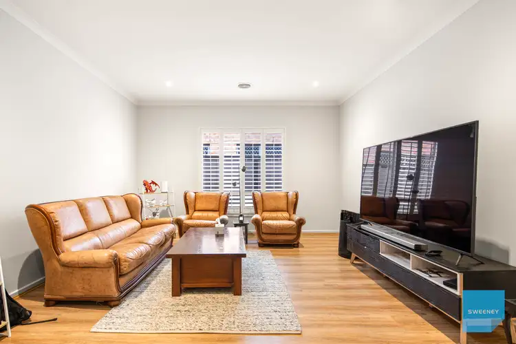 Sixth view of Homely house listing, 10 Wylie Circuit, Burnside Heights VIC 3023