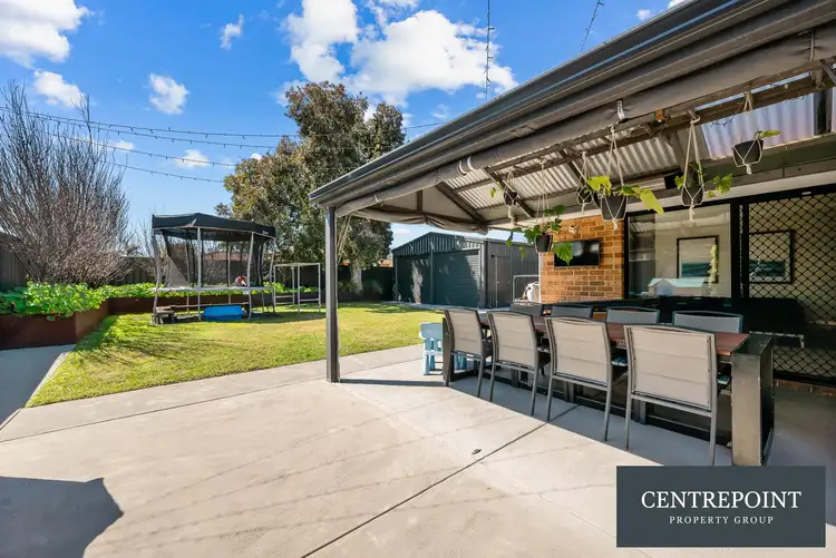 7 Lakewook Cove, Kenwick WA 6107