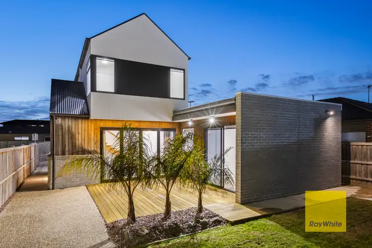 21 Havant Circuit, Charlemont VIC 3217