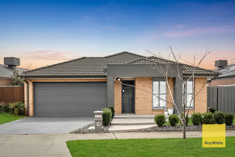 7 Inverness Place, Thornhill Park VIC 3335