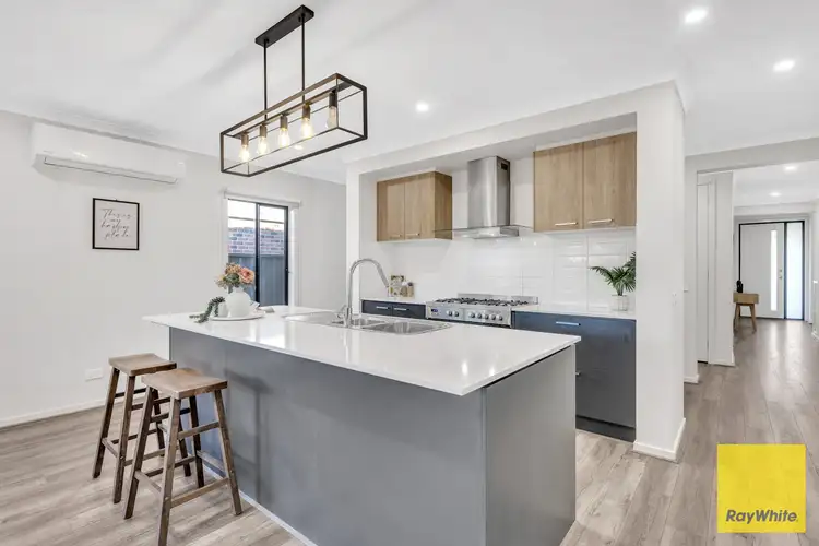 Sixth view of Homely house listing, 11 Iconic Drive, Tarneit VIC 3029