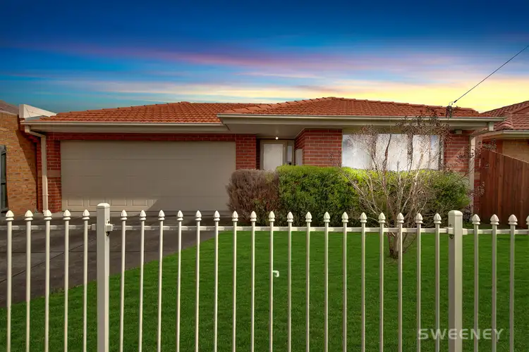 14 Oakes Court, Altona Meadows VIC 3028