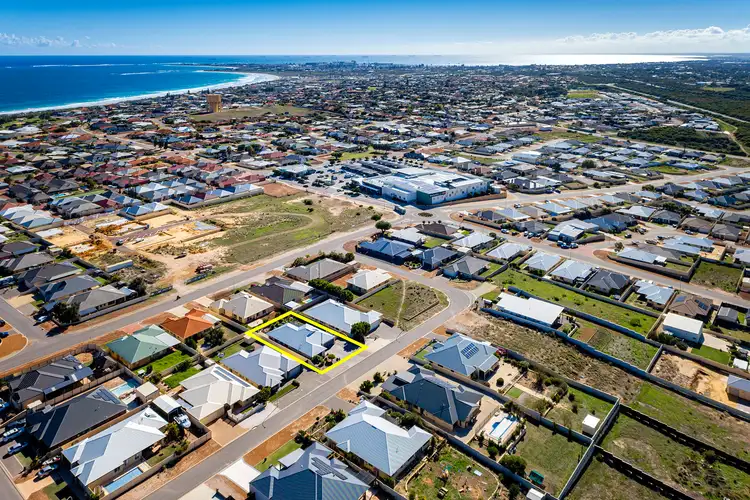 7 Shamrock Street, Wandina WA 6530