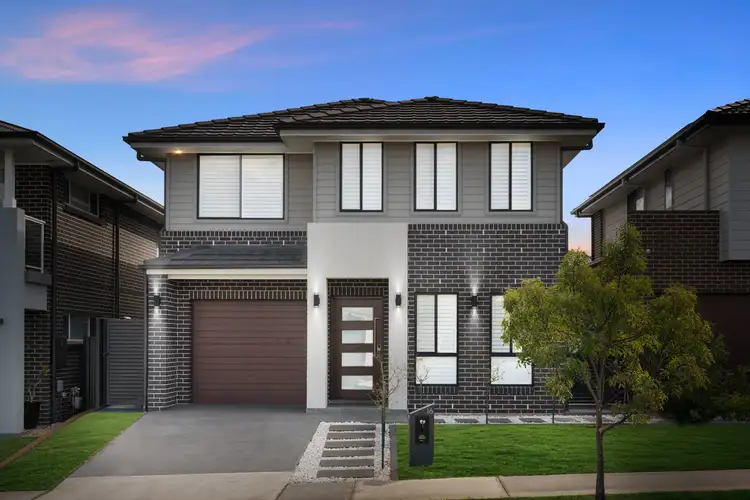 16 Hemmingson Road, Austral NSW 2179