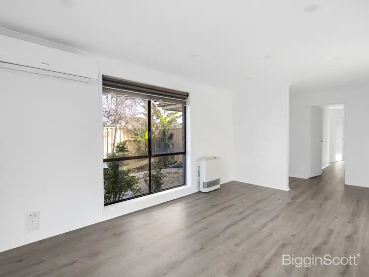 Fifth view of Homely house listing, 1 Lydford Court, Werribee VIC 3030