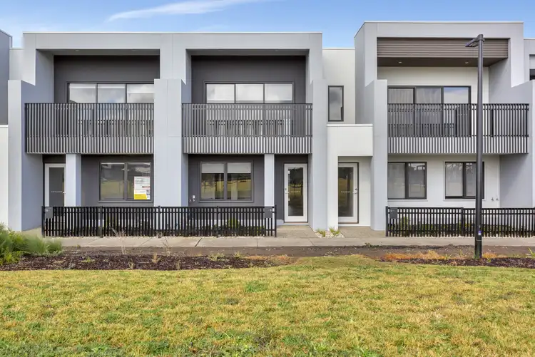 15 Pitton Walk