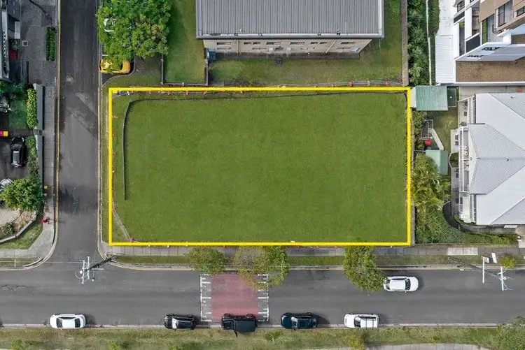 62-64 Latham Street, Chermside QLD 4032