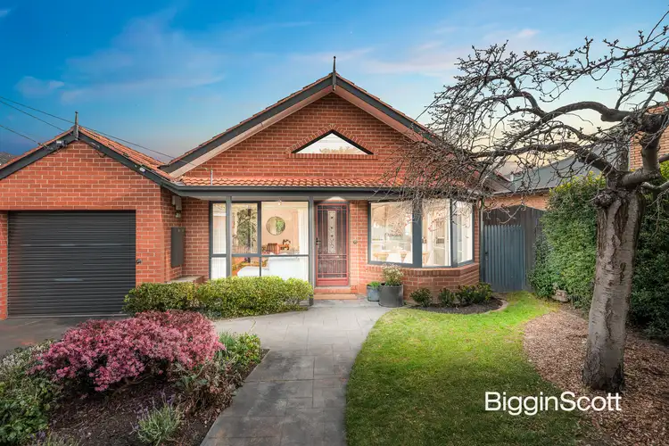 1/2 Lang Road, Mount Waverley VIC 3149