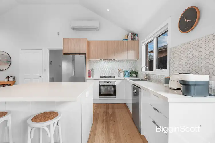 Sixth view of Homely unit listing, 1/2 Lang Road, Mount Waverley VIC 3149