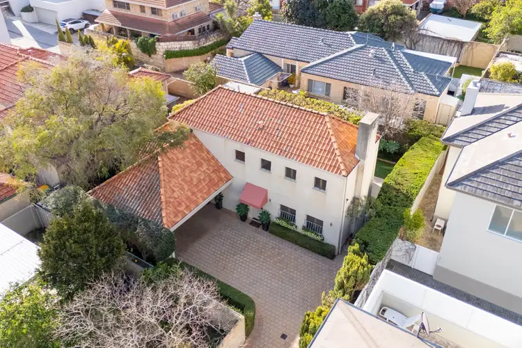 6B Airlie Street, Claremont WA 6010
