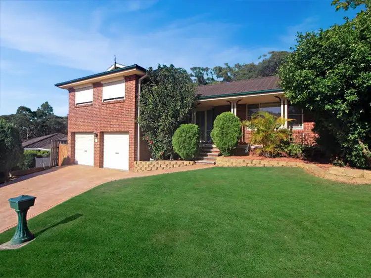 6 Saara Close