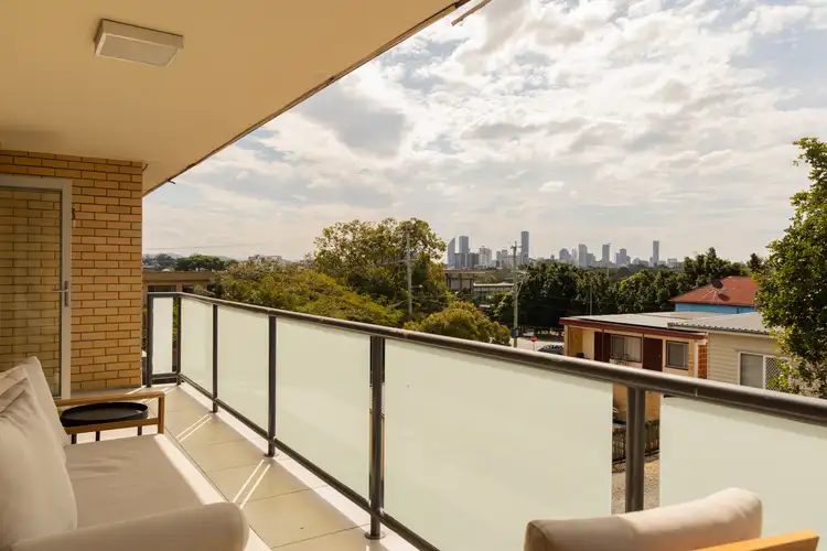5/10 Knowsley Street, Greenslopes QLD 4120