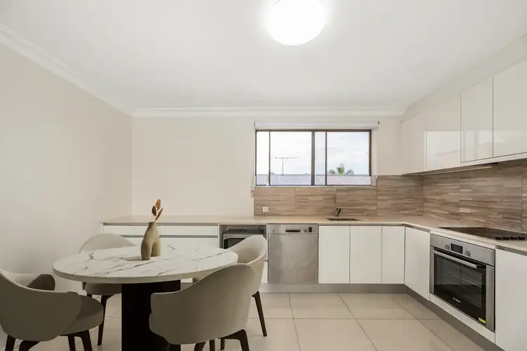 Third view of Homely unit listing, 5/10 Knowsley Street, Greenslopes QLD 4120