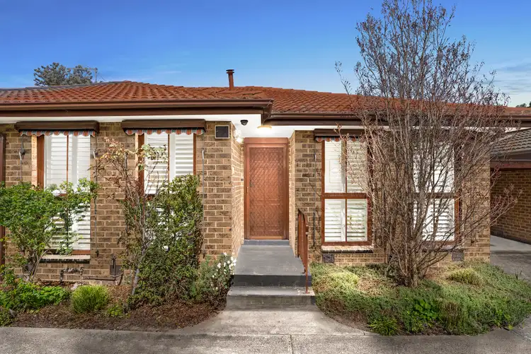 Second view of Homely unit listing, 2/13 Ashburn Grove, Ashburton VIC 3147