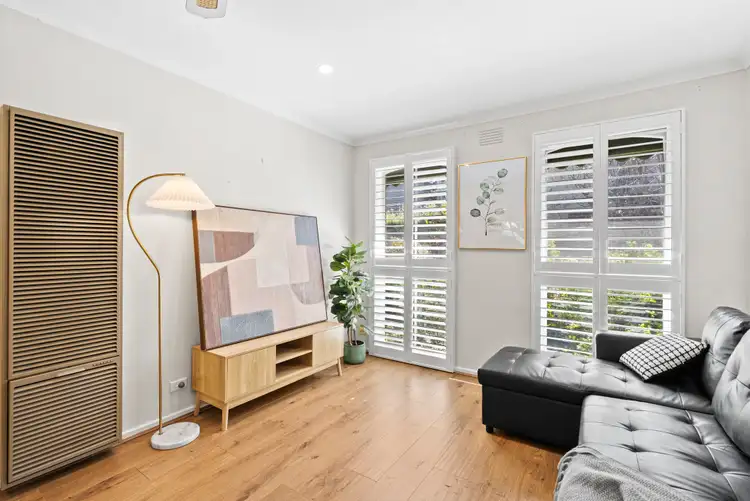 Fourth view of Homely unit listing, 2/13 Ashburn Grove, Ashburton VIC 3147