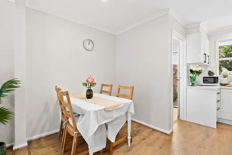 Sixth view of Homely unit listing, 2/13 Ashburn Grove, Ashburton VIC 3147