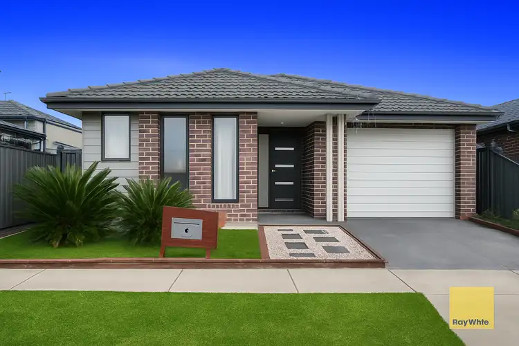 6 Topiary Street, Truganina VIC 3029