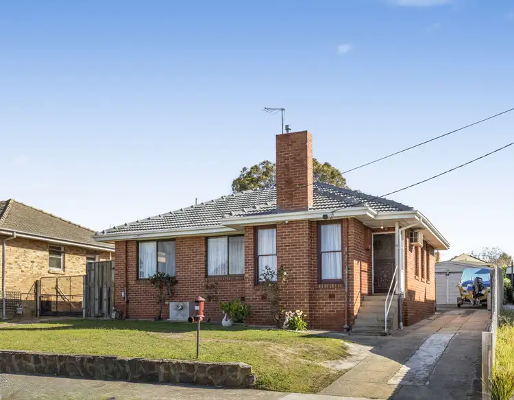 23 Loddon Avenue, Reservoir VIC 3073
