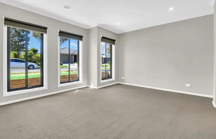 Fourth view of Homely house listing, 19 Pascal Crescent, Kalkallo VIC 3064