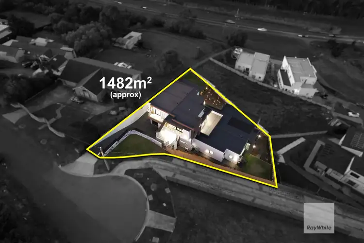 Fourth view of Homely house listing, 25 Bridlington Drive, Greenvale VIC 3059